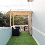 펜션 Casa Do Faiska 카메라데로보스